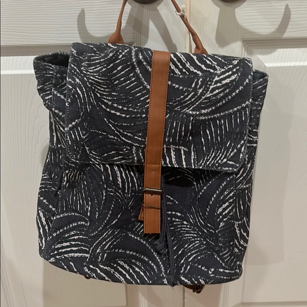 Lu & Elle Canvas Backpack. NWT